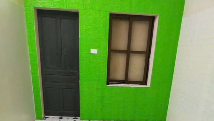 Cho thuê nhà trong ngõ Nguyễn Chí Thanh, Đống Đa, Hà Nội. Dt 30m – 3 tầng. Mt 4m  - Giá 8 Triệu